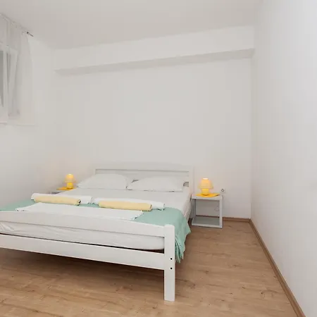 Dome * Biograd Na Moru