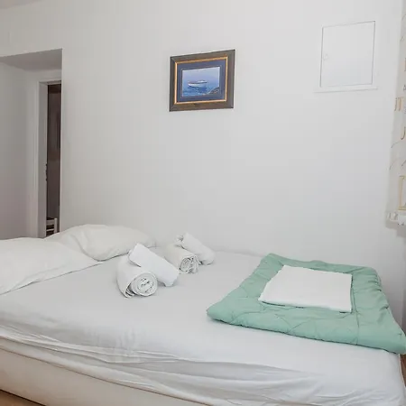 Dome Apartment *