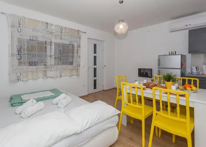 Dome * Biograd Na Moru